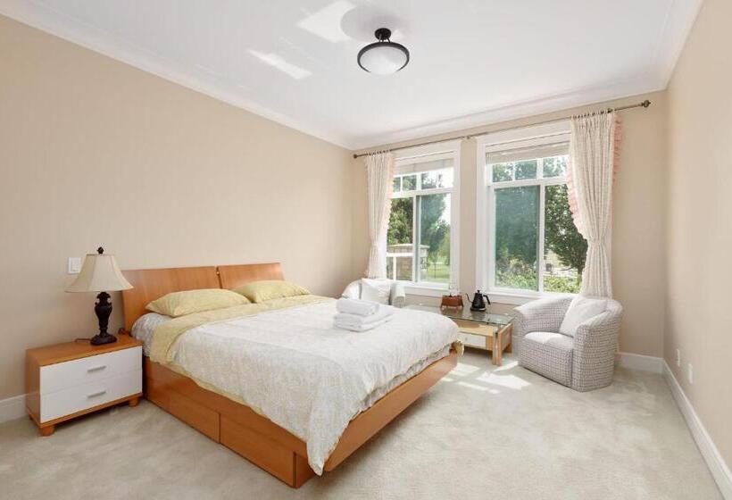 اتاق استاندارد با چشم‌انداز باغ, Mei Xue