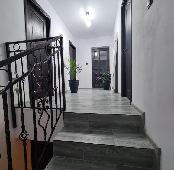 Вилла 3 Спальни, Piatra Rosie Pensiune Agroturistică