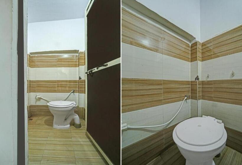 トリプルクラシックルーム, Spot On Hotel Harsh Regency