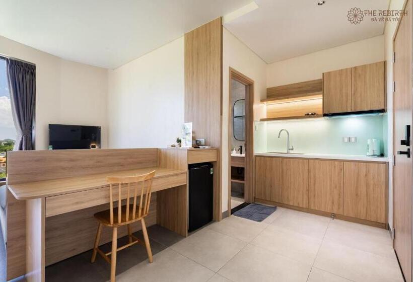 آپارتمان 1 خوابه با چشمانداز دریا, The Rebirth Apartment Binh Chau Ho Tram