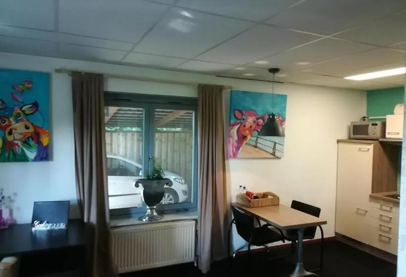 Huoneisto 1 Makuuhuone Pohjakerros, Appartement De Molshoop Ii