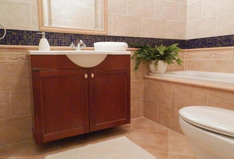 اتاق استاندارد چهار تخته, Nagyrét Panzió Eger