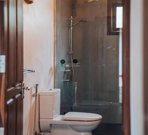 جناح جونيور مطل على الحديقة, Amara Villa