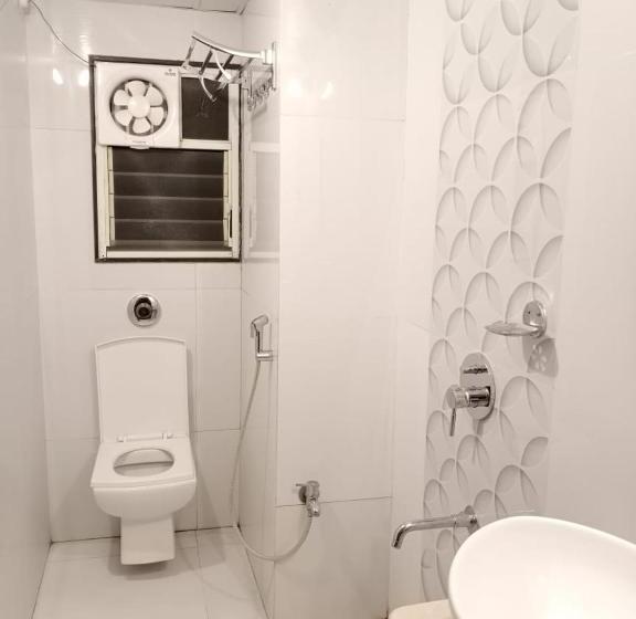 חדר דלוקס, Satkar Inn