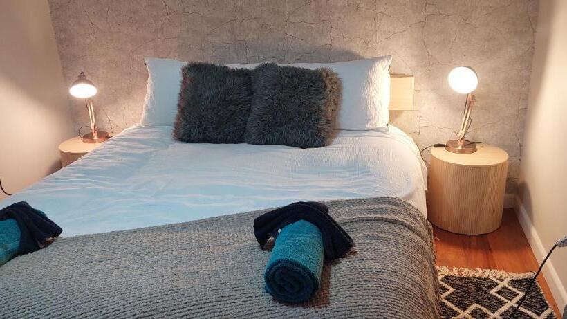 اتاق لوکس, Morning Bloom Cottage Bed And Breakfast