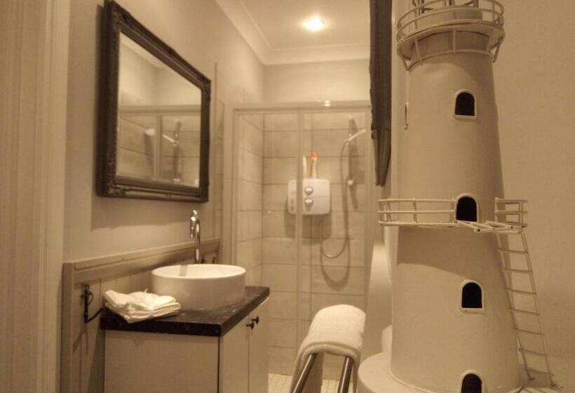 חדר דחוקס עם מיטת קינג, Heather House On The Wild Atlantic Way