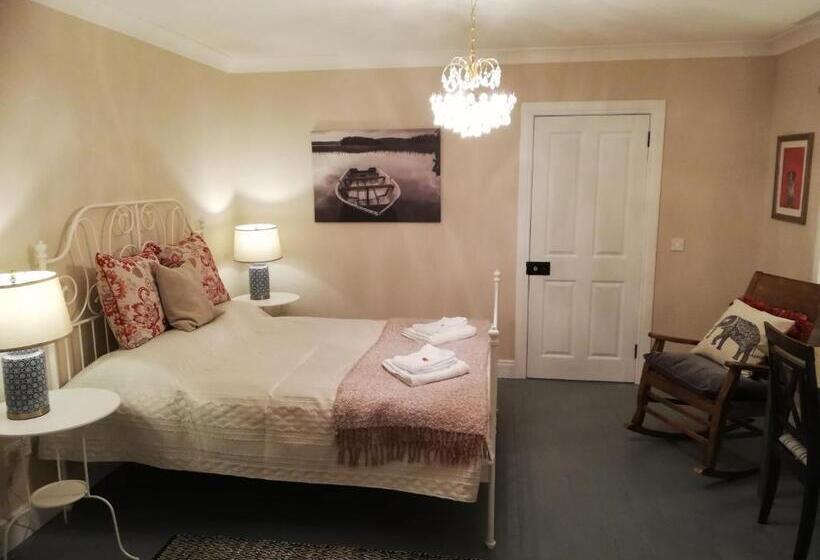 חדר דחוקס עם מיטת קינג, Heather House On The Wild Atlantic Way