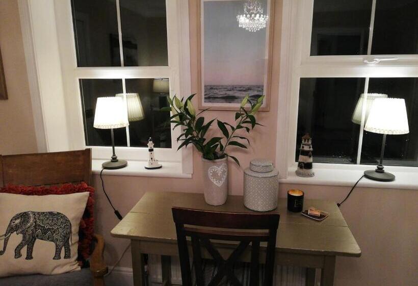 חדר דחוקס עם מיטת קינג, Heather House On The Wild Atlantic Way