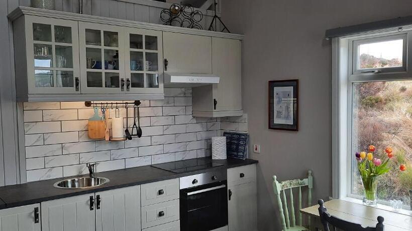 带1个卧室的豪华公寓, Heather House On The Wild Atlantic Way
