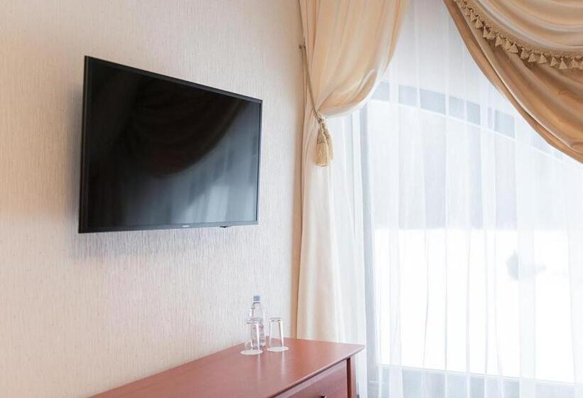 اتاق استاندارد سه نفره, Ungurmalas Guest House