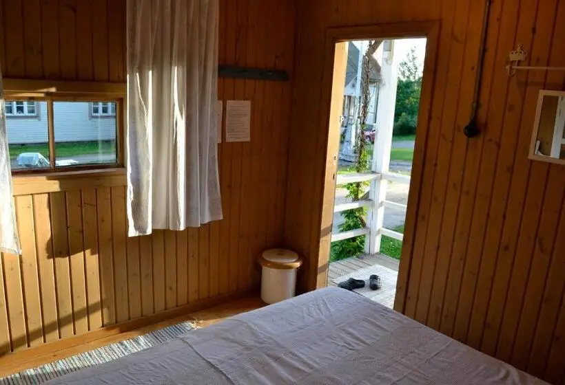Perhehuone, Villa Puharila