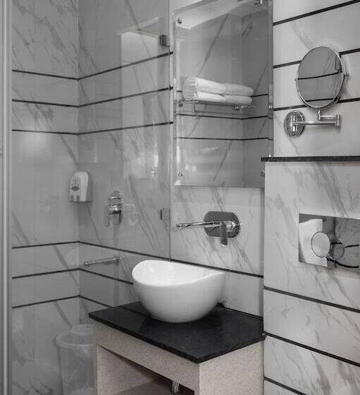 Quarto deluxe, Classio Royale By Io Hotels Near Golden Temple