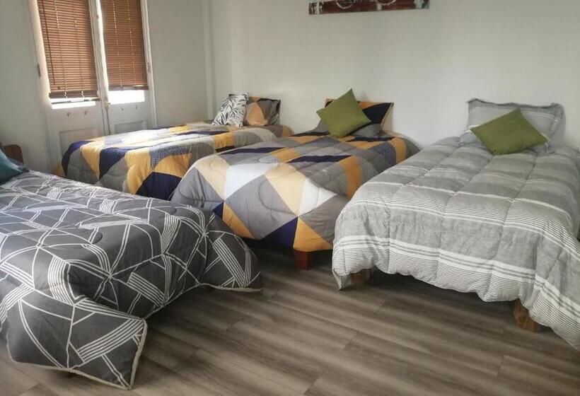 חדר משפחתי חדר אמבטיה משותף, Hostal Mancora