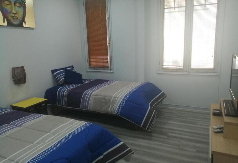 家庭房间共用浴室, Hostal Mancora