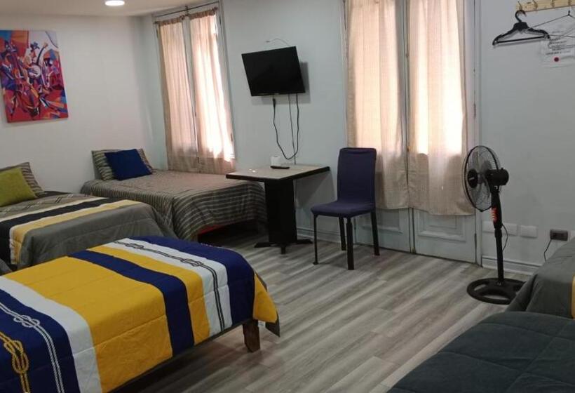 חדר משפחתי חדר אמבטיה משותף, Hostal Mancora