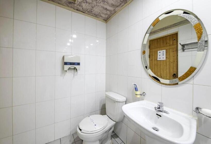 Quarto Estandar, Cheongju Ochang Memory Stay