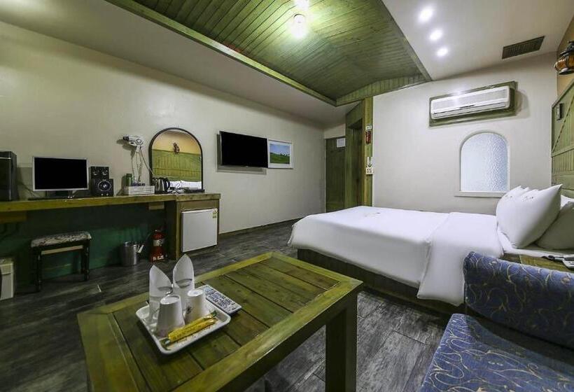 Quarto Deluxe, Cheongju Ochang Memory Stay