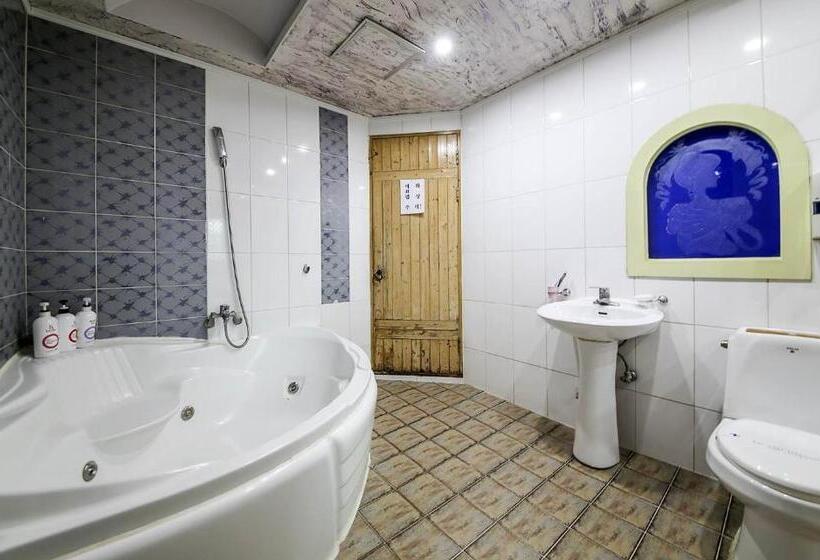 Quarto Premium, Cheongju Ochang Memory Stay