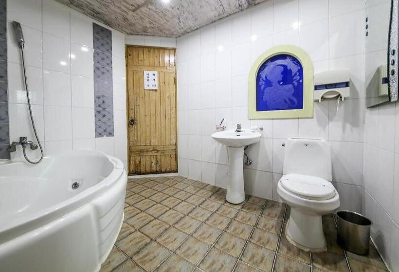 اتاق پرمیوم, Cheongju Ochang Memory Stay