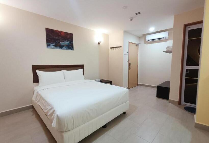 Family Suite, Capital O 90897 Island City