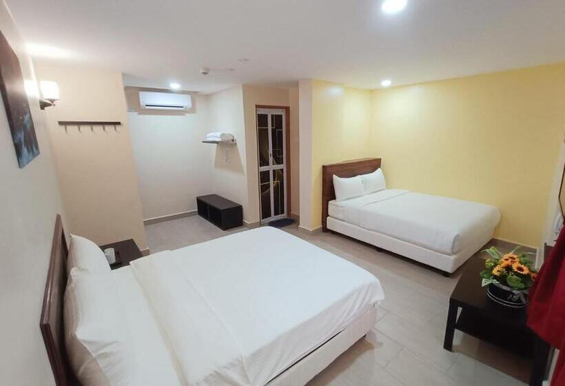 جناح عائلي, Capital O 90897 Island City