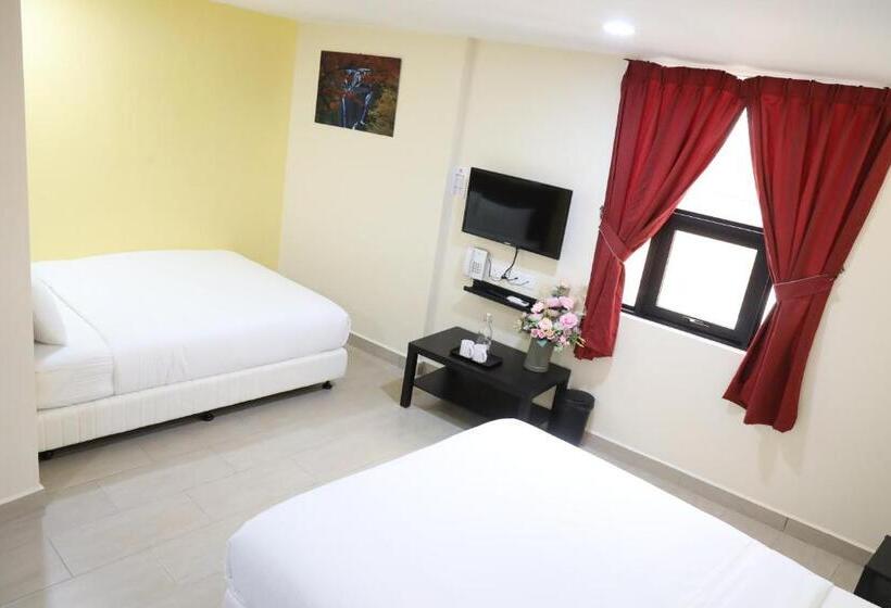 Family Suite, Capital O 90897 Island City