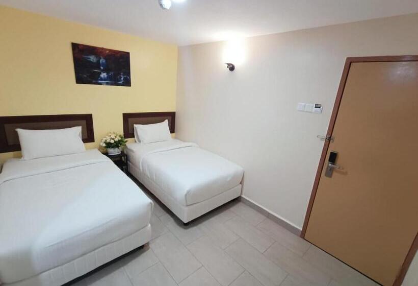 Номер Superior, Capital O 90897 Island City