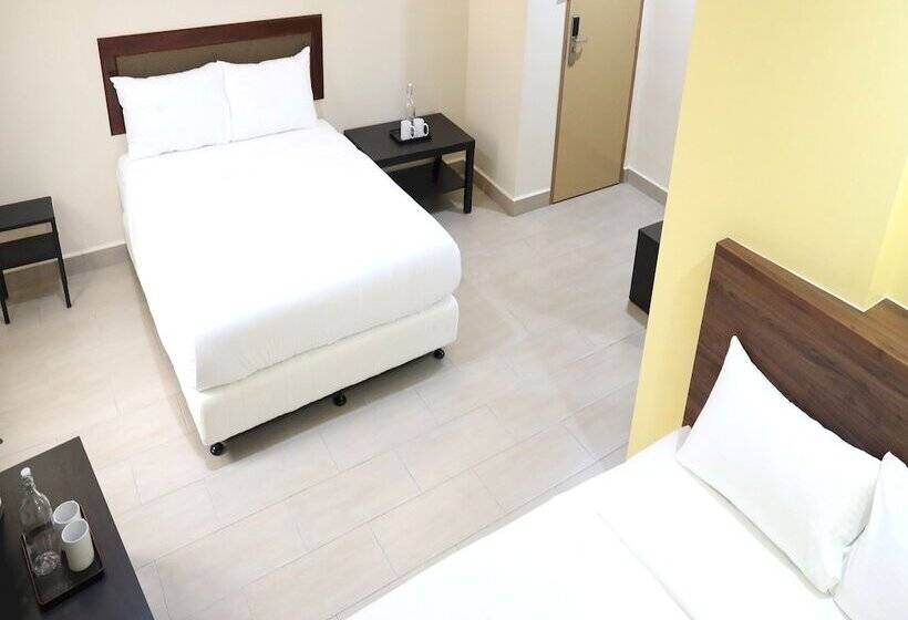 جناح عائلي, Capital O 90897 Island City