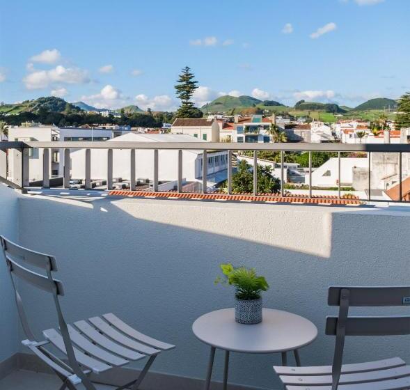 标准间带阳台, Sky Pdl