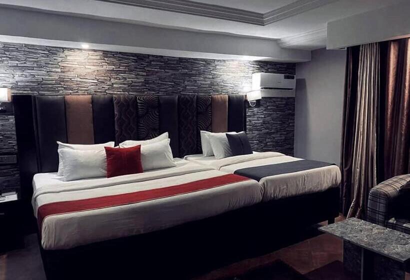 سوییت, Shamrockmanor