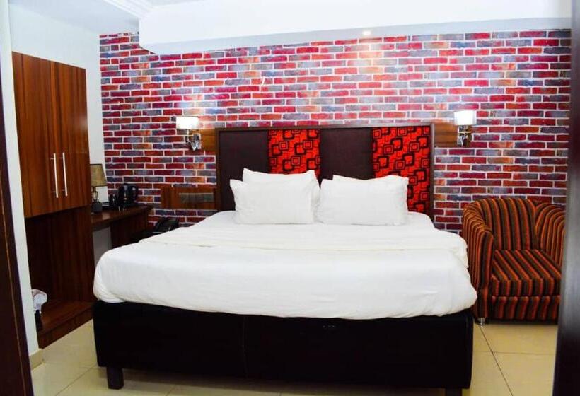 اتاق لوکس, Shamrockmanor