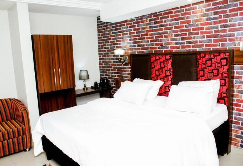 اتاق لوکس, Shamrockmanor