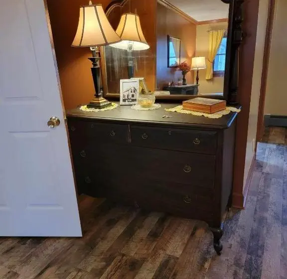 キングサイズベッドのデラックスルーム, Moonlight Manor Bed And Breakfast