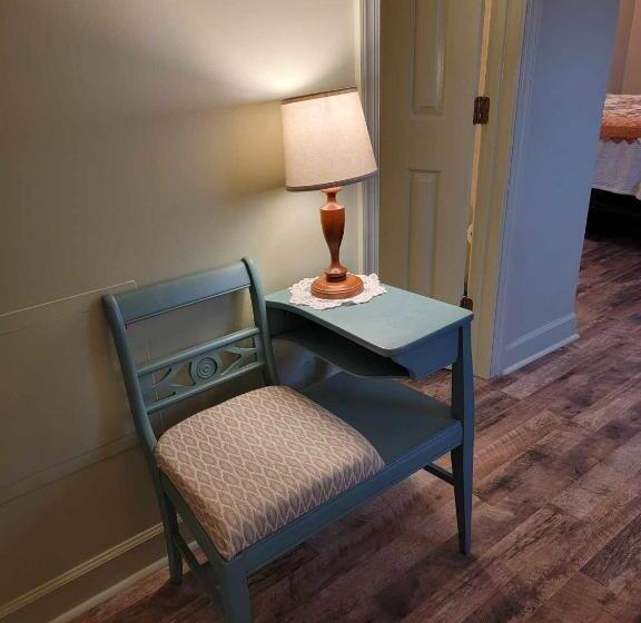 스탠다드 룸, Moonlight Manor Bed And Breakfast