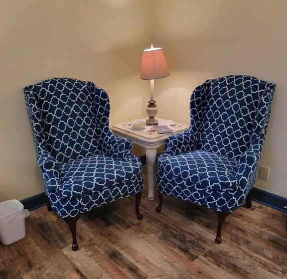 디럭스 룸, Moonlight Manor Bed And Breakfast