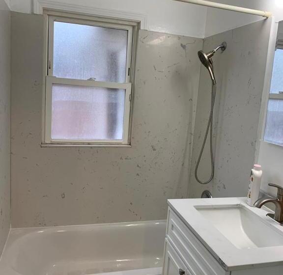 带共用浴室的标准房间, Tehama Home   Cozy & Affordable Private Rooms Near Berkeley