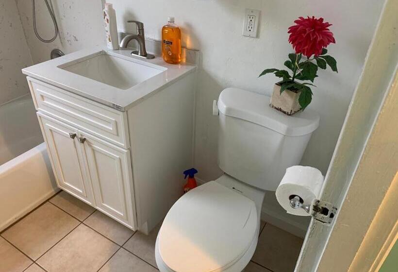 带共用浴室的标准房间, Tehama Home   Cozy & Affordable Private Rooms Near Berkeley