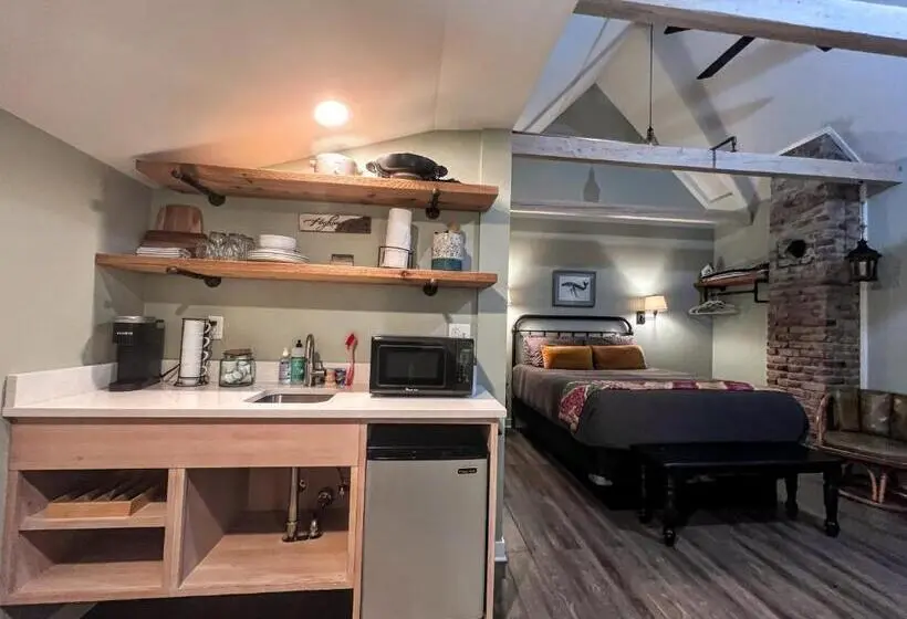 Deluxe-studio, Sea Glass Inn