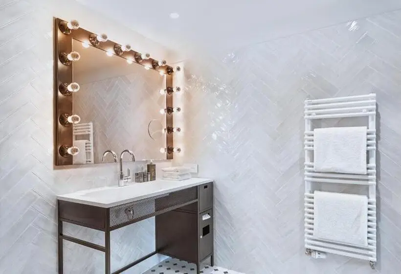 Deluxe-huone, H4 Hotel Wyndham Paris Pleyel Resort