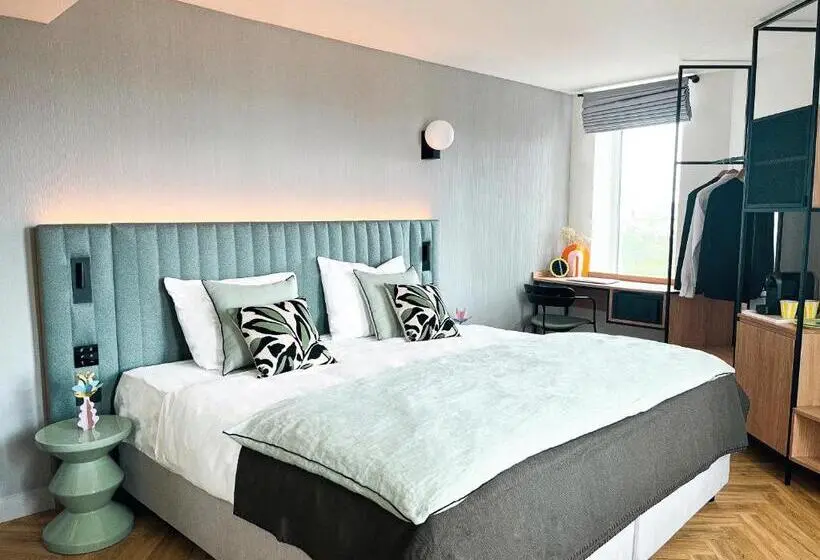Deluxe-huone Kaupunkinäkymä, H4 Hotel Wyndham Paris Pleyel Resort