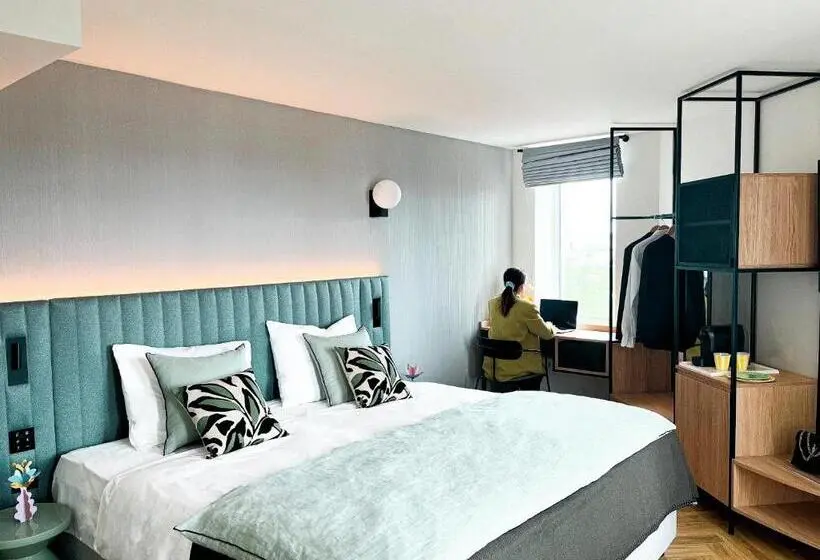 Deluxe-huone Kaupunkinäkymä, H4 Hotel Wyndham Paris Pleyel Resort