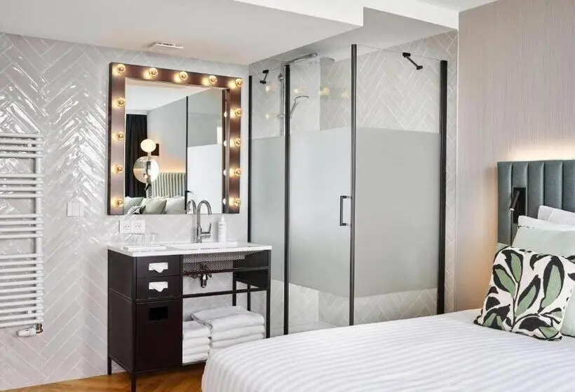 Superior-huone King-vuode, Wyndham Paris Pleyel