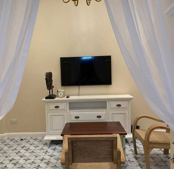 标准工作室带阳台, Pran@kumuang Boutique House