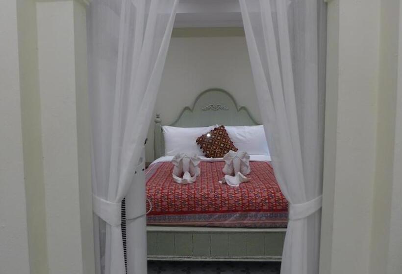 豪华工作室, Pran@kumuang Boutique House