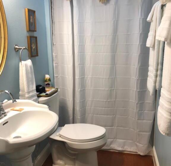 Номер Deluxe Кровать Кинг, Ross Mansion Bed & Breakfast