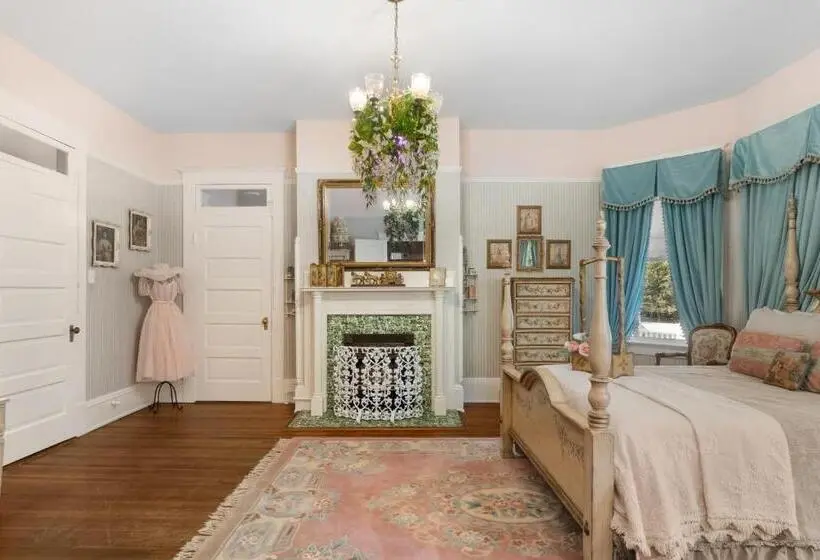 デラックスルーム, Ross Mansion Bed & Breakfast