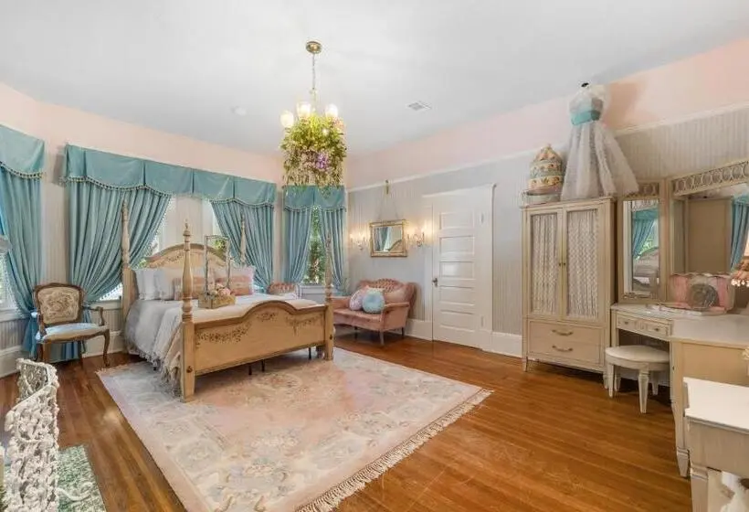 デラックスルーム, Ross Mansion Bed & Breakfast