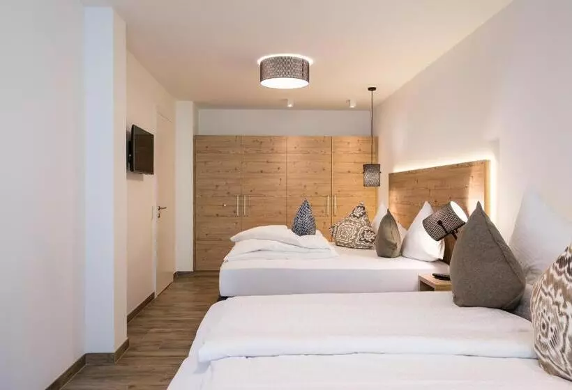 ２ベッドルームデラックスアパートメント, Adler Resort
