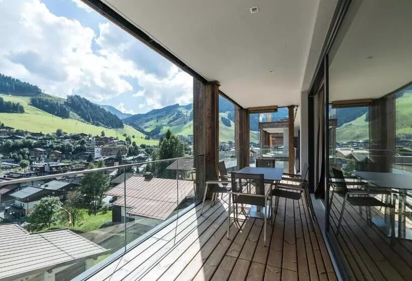 ２ベッドルームデラックスアパートメント, Adler Resort