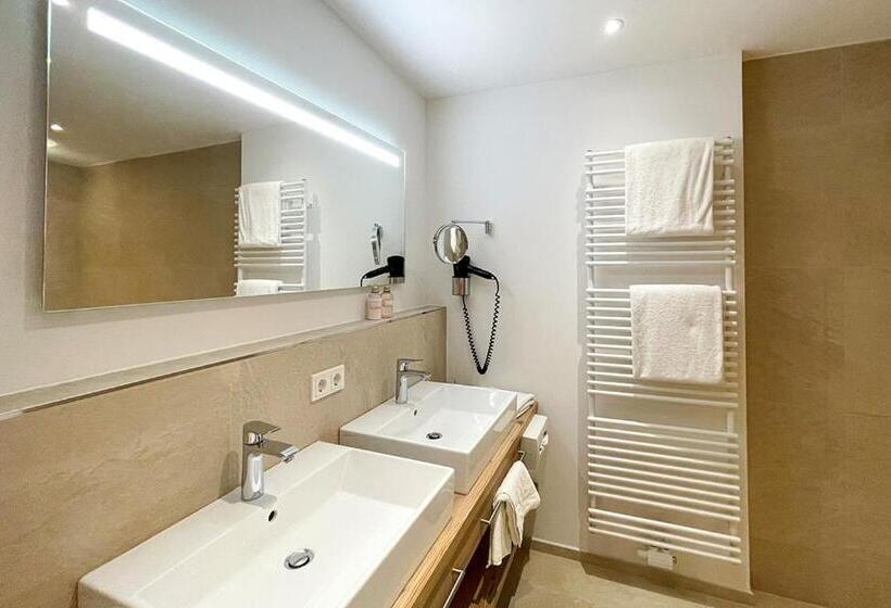 带1个卧室的带阳台的公寓, Adler Resort